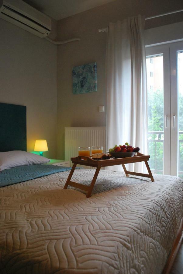 Cornelia Apartment Palaiontsiflikion Bagian luar foto