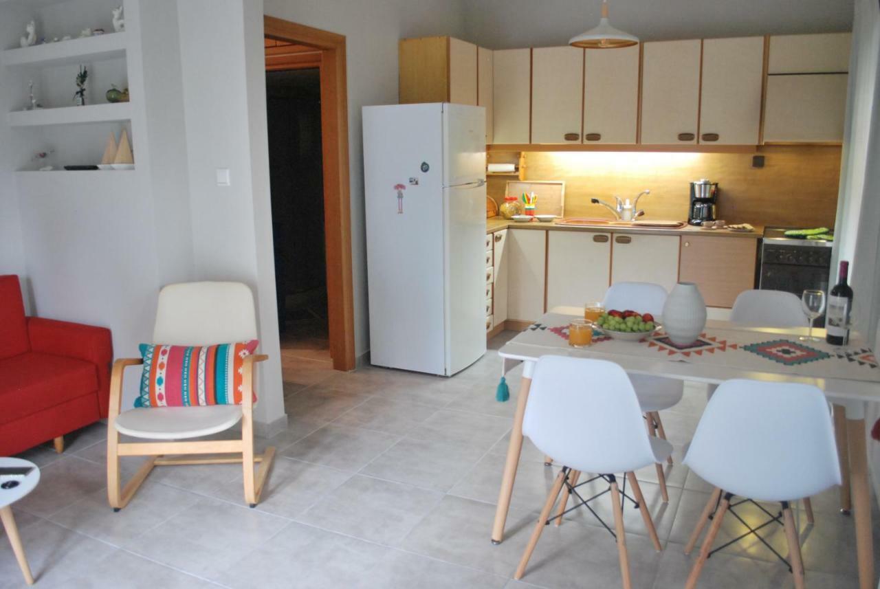 Cornelia Apartment Palaiontsiflikion Bagian luar foto